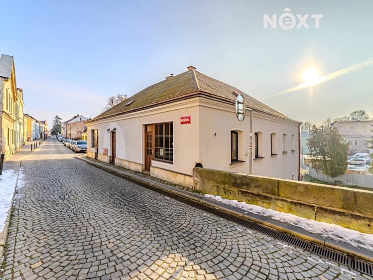 Prodej rodinného domu 325 m², pozemek 250 m²