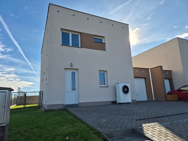 Prodej rodinného domu 100 m², pozemek 494 m²