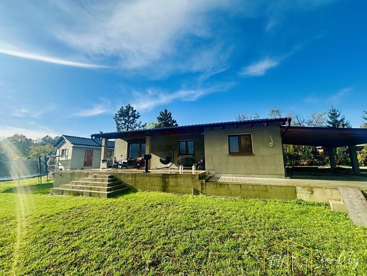 Prodej rodinného domu 95 m², pozemek 885 m²
