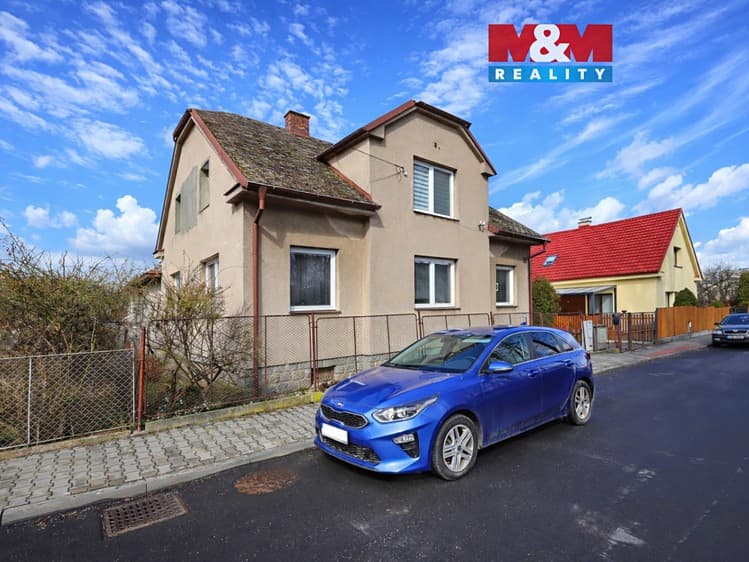 Prodej rodinného domu 160 m², pozemek 792 m²
