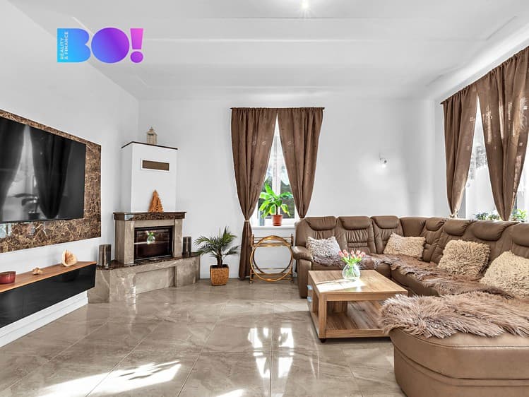 Prodej rodinného domu 239 m², pozemek 667 m²