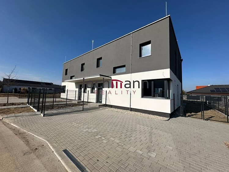 Pronájem rodinného domu 112 m², pozemek 300 m²