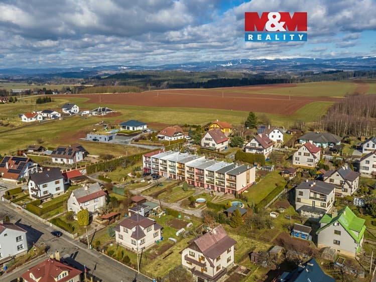 Pronájem rodinného domu 215 m², pozemek 285 m²