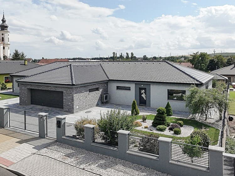Pronájem rodinného domu 120 m², pozemek 650 m²
