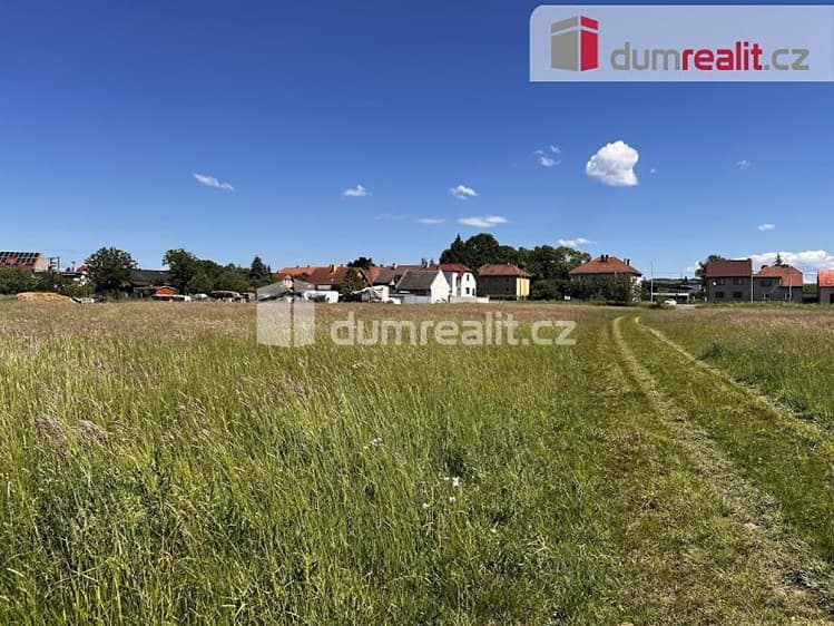 Prodej stavebního pozemku 696 m²