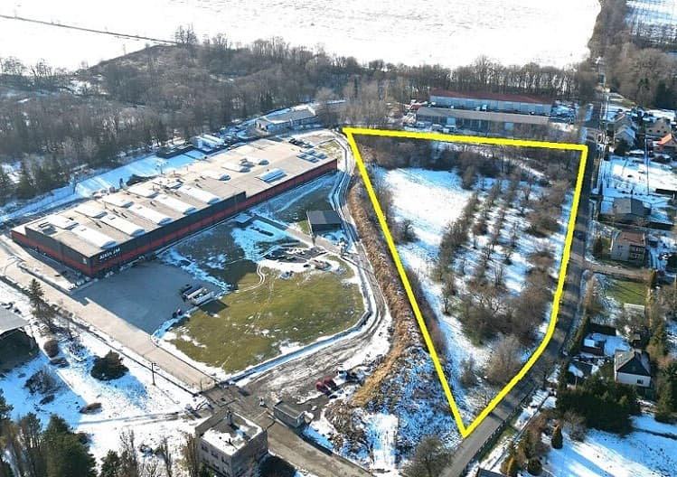 Prodej komerčního pozemku 13 693 m²