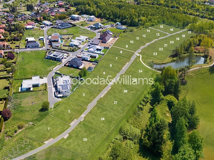 Prodej stavebního pozemku 1 268 m²