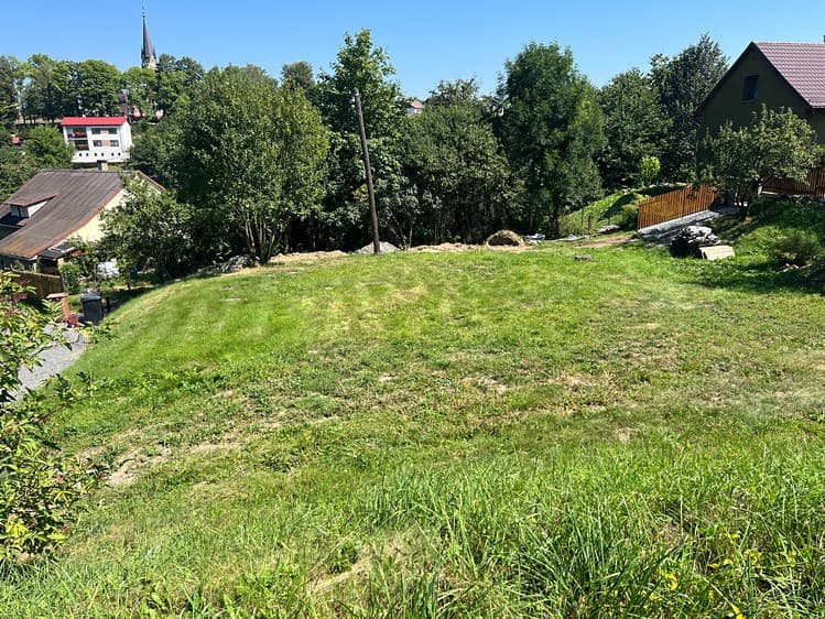 Prodej stavebního pozemku 553 m²