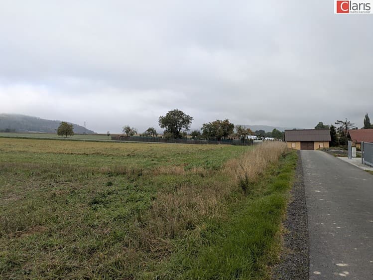Prodej stavebního pozemku 9 933 m²