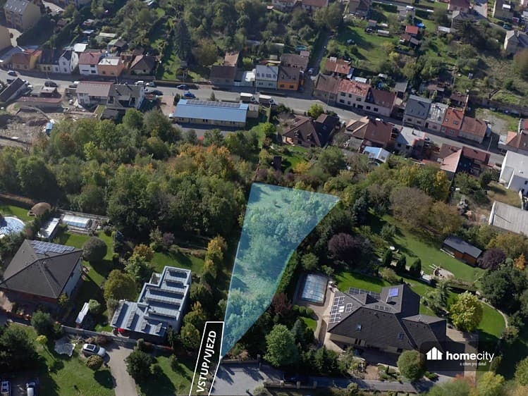 Prodej stavebního pozemku 1 307 m²
