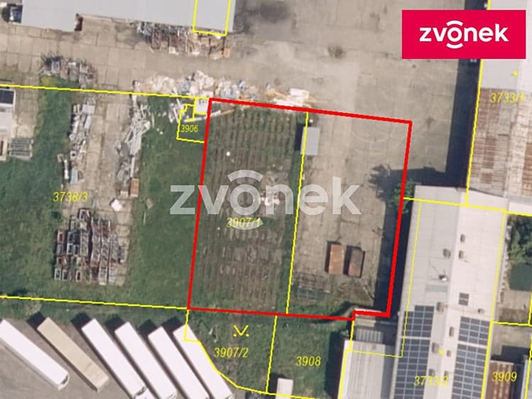 Pronájem pozemku 800 m²