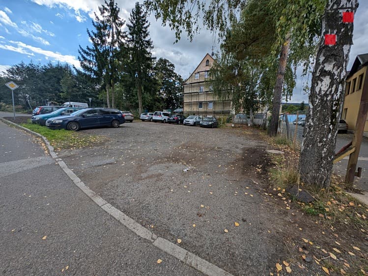 Pronájem komerčního pozemku 450 m²