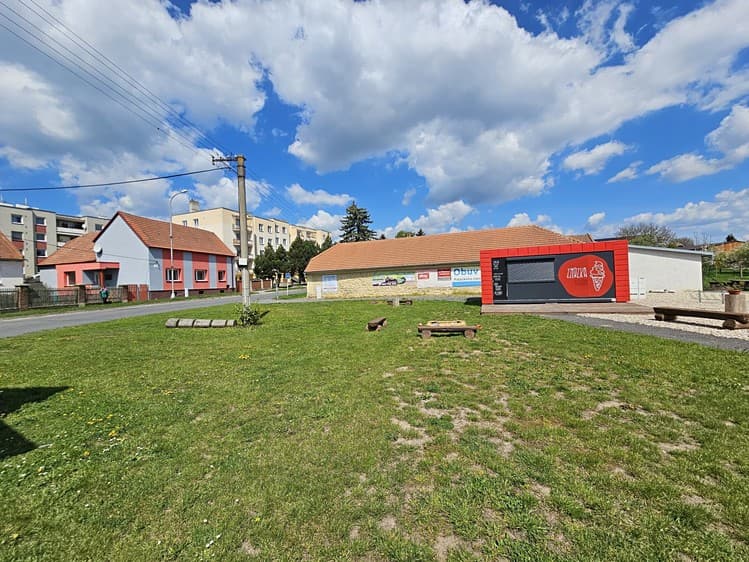 Pronájem komerčního pozemku 24 m²