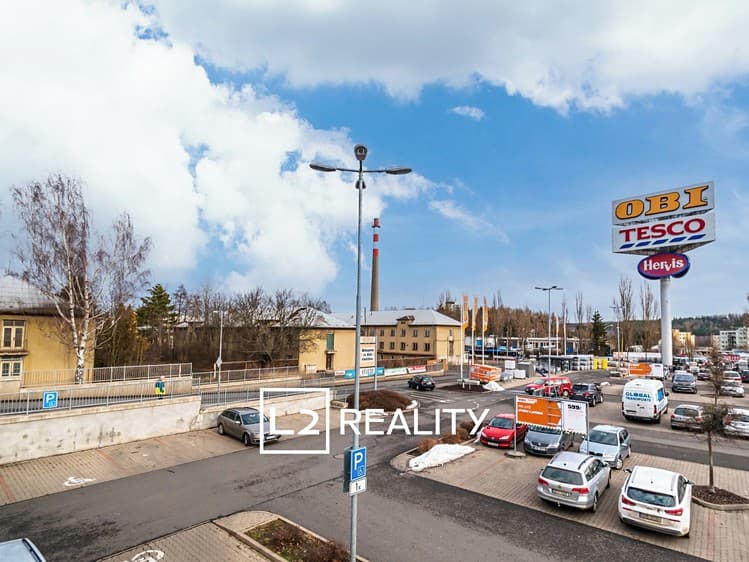 Pronájem komerčního pozemku 4 984 m²