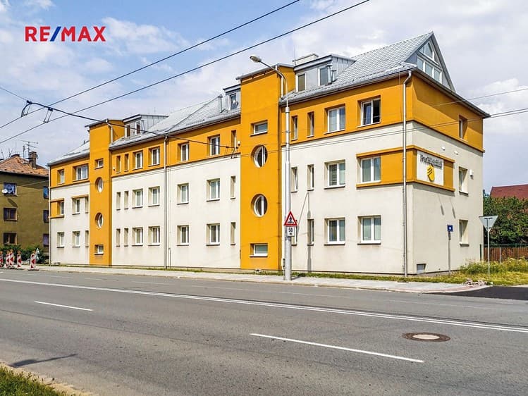 Prodej kanceláře 1 026 m²