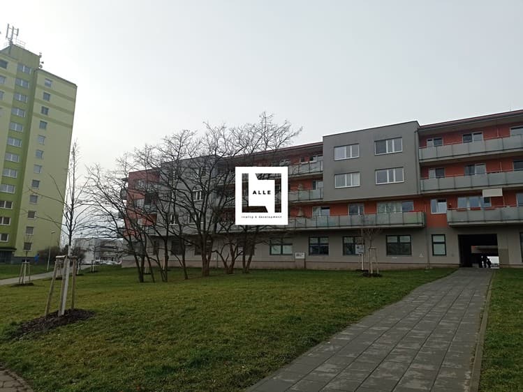 Pronájem kanceláře 68 m²