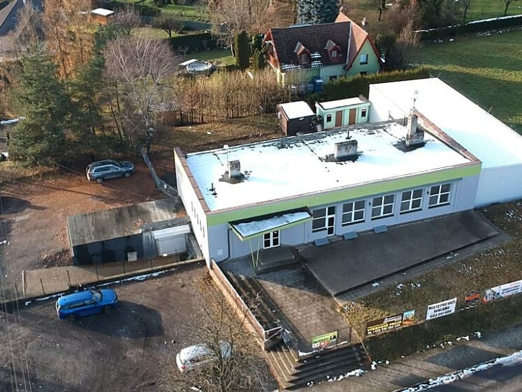 Pronájem obchodního prostoru 714 m²