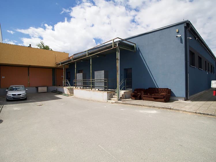 Pronájem skladového prostoru 155 m²
