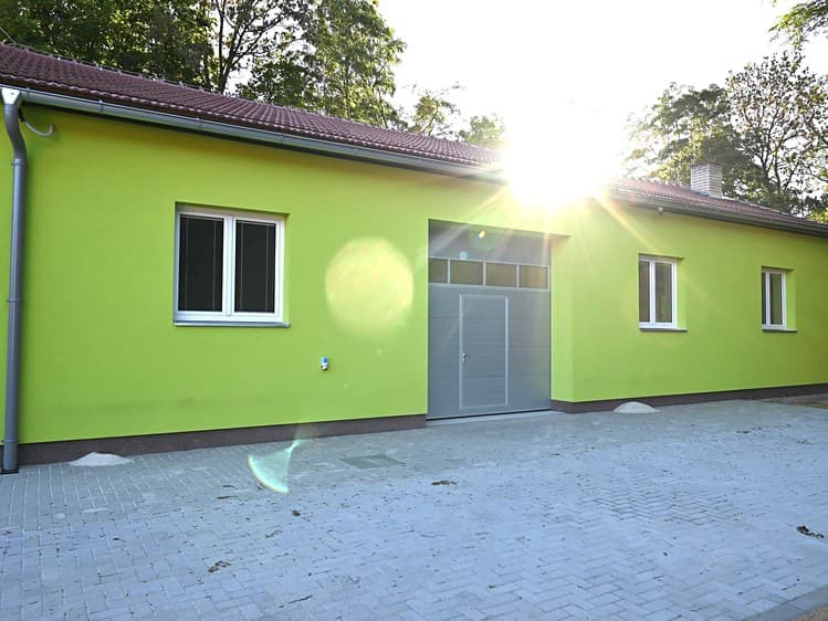 Pronájem výrobní haly, prostoru 144 m²