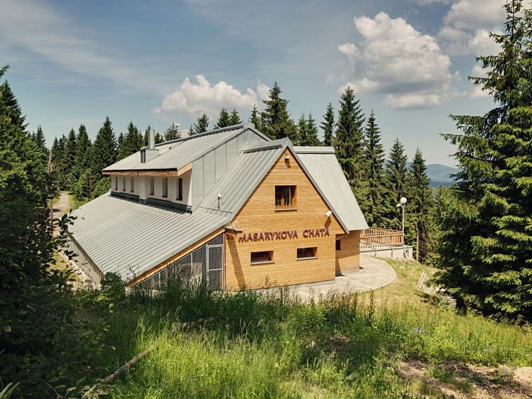 Pronájem restaurace 685 m²