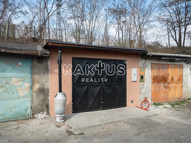 Prodej garáže 23 m²