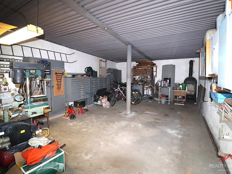 Prodej garáže 38 m²