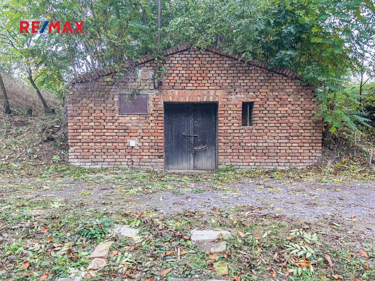 Prodej vinného sklepa 70 m²