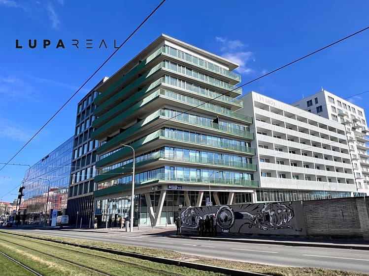 Pronájem garáže 15 m²