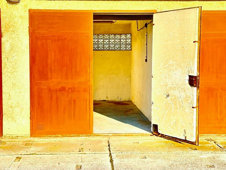 Pronájem garáže 17 m²