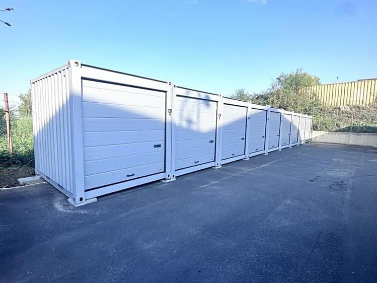 Pronájem specifického typu nemovitosti 14 m²