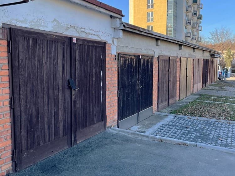 Pronájem garáže 19 m²