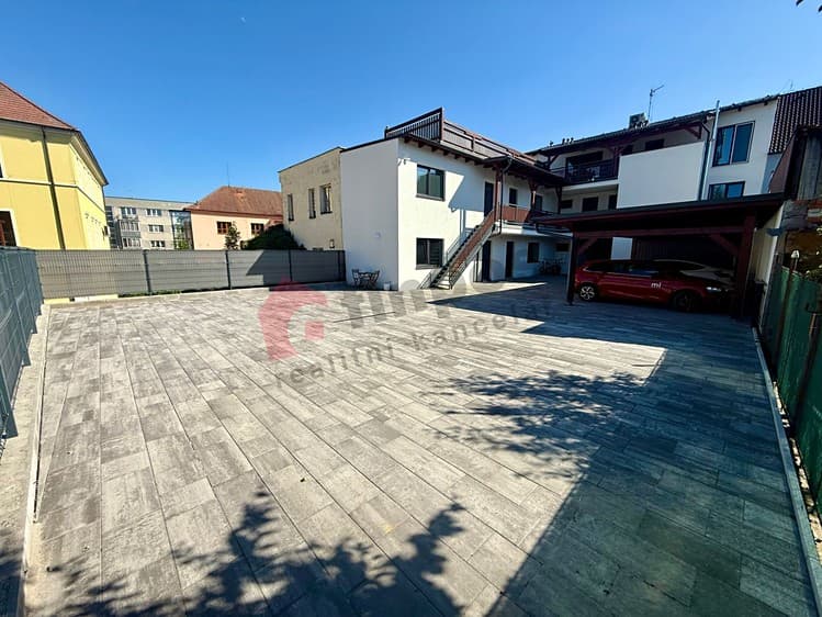 Pronájem specifického typu nemovitosti 13 m²