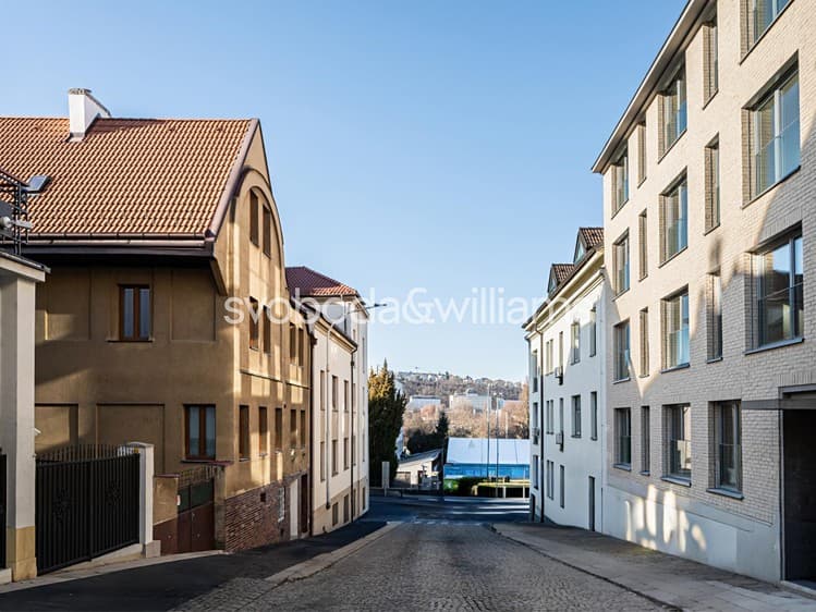 Prodej bytu 2+kk 61 m²