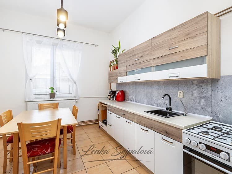 Prodej bytu 2+1 62 m² (Jednopodlažní)