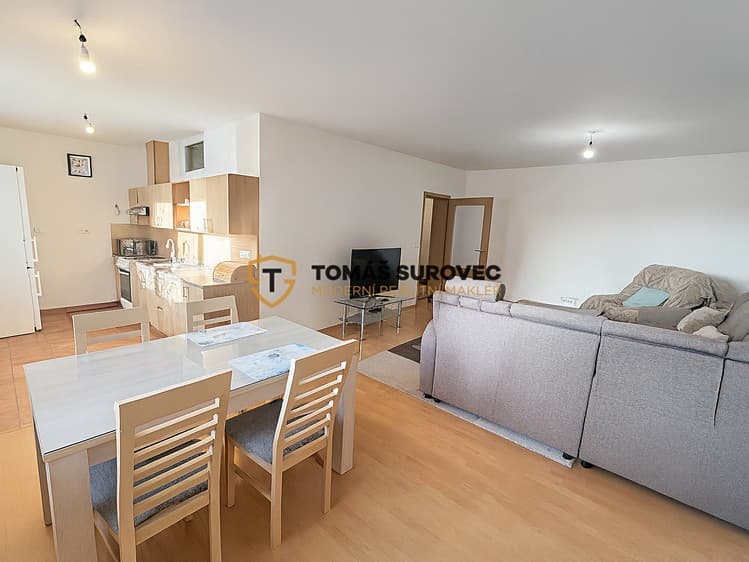Pronájem bytu 3+kk 90 m² (Jednopodlažní)