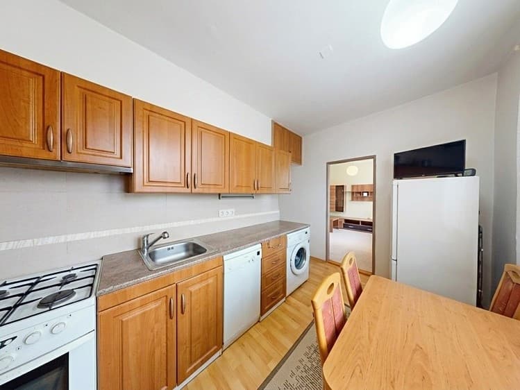 Pronájem bytu 3+1 70 m² (Jednopodlažní)