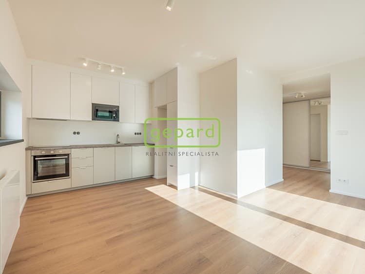 Pronájem bytu 2+kk 43 m²