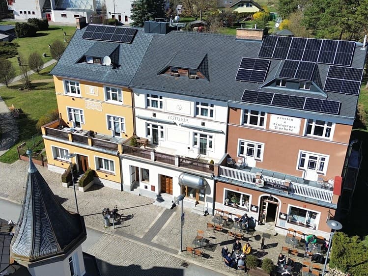 Prodej rodinného domu 375 m², pozemek 1 171 m²