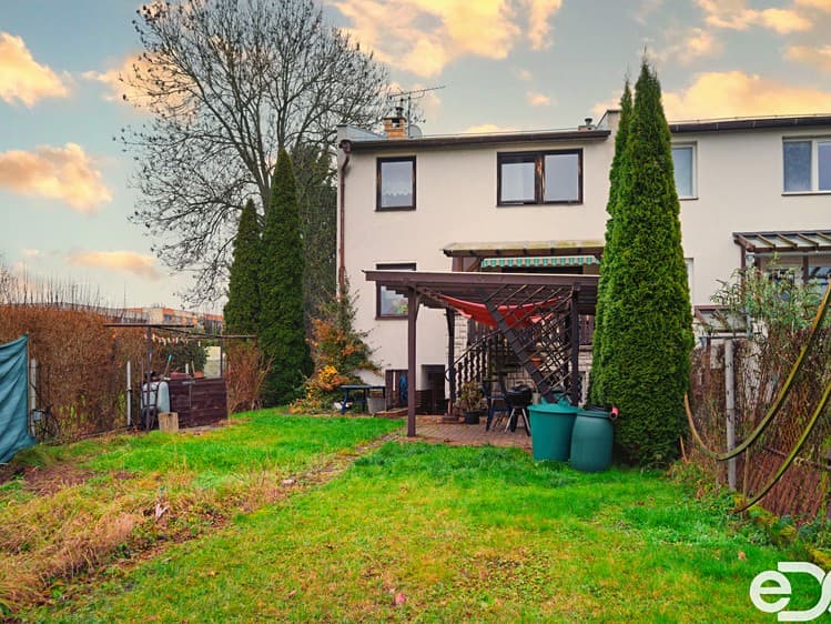 Prodej rodinného domu 210 m², pozemek 290 m²