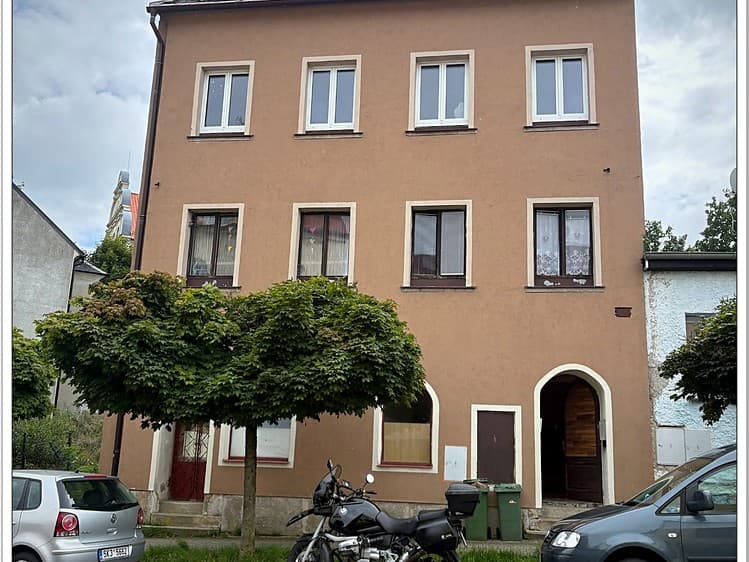 Prodej vícegeneračního domu 300 m², pozemek 181 m²