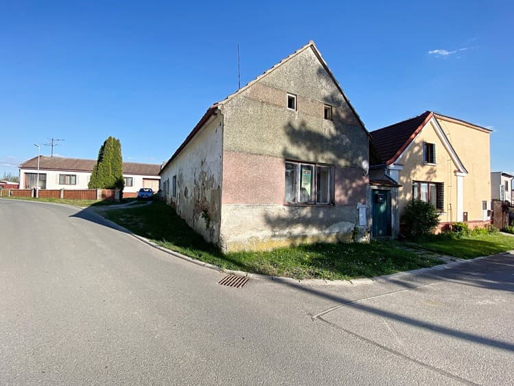 Prodej rodinného domu 80 m², pozemek 323 m²
