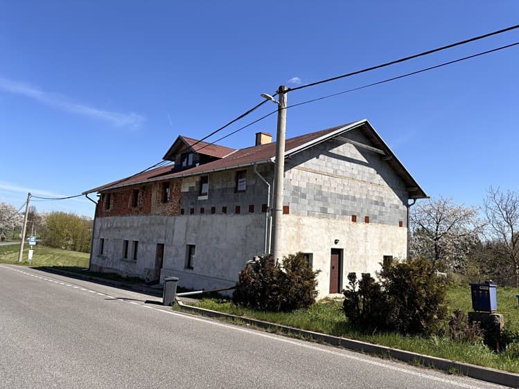 Prodej vícegeneračního domu 300 m², pozemek 1 019 m²