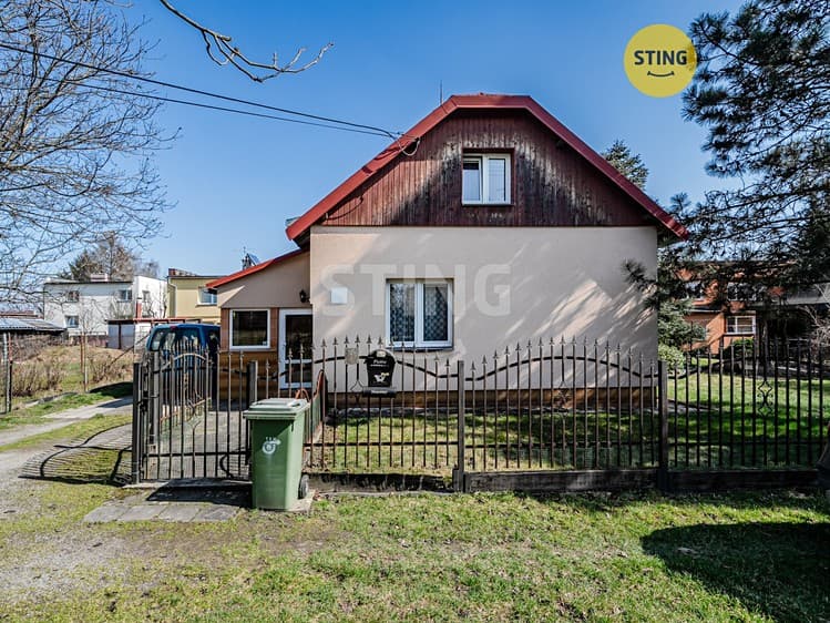 Prodej rodinného domu 150 m², pozemek 1 219 m²