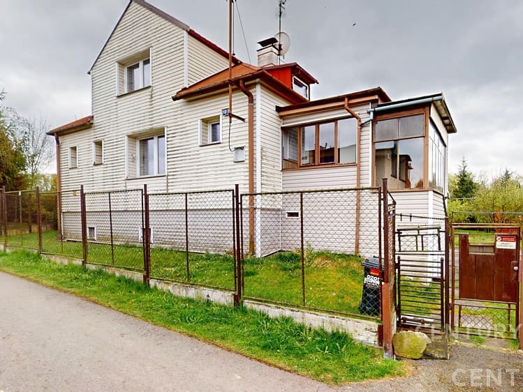 Prodej rodinného domu 145 m², pozemek 931 m²