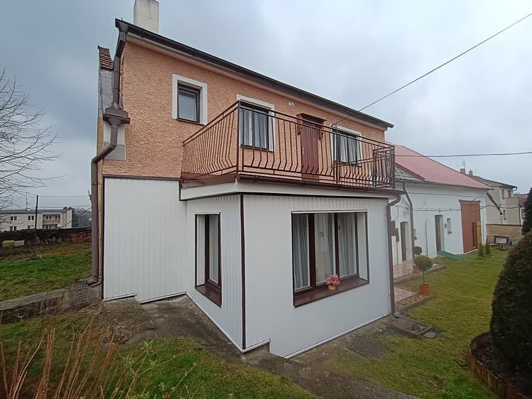 Prodej rodinného domu 200 m², pozemek 852 m²