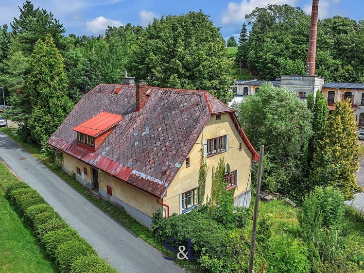 Prodej rodinného domu 158 m², pozemek 1 293 m²