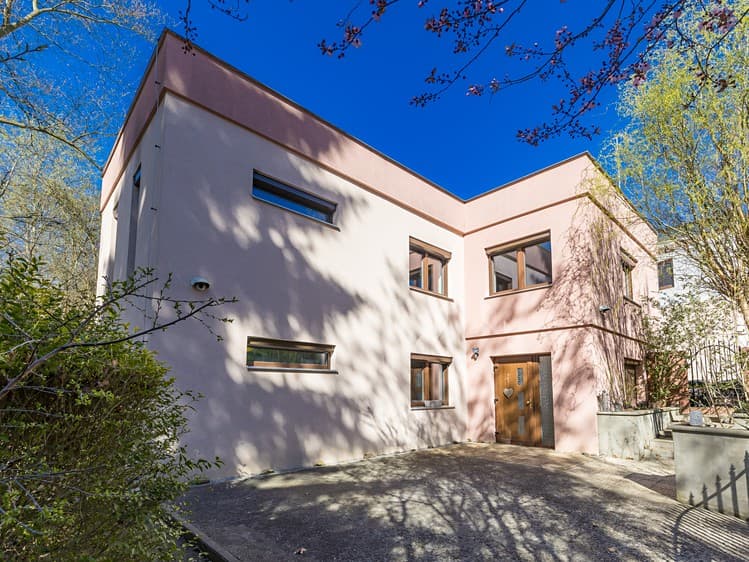 Prodej rodinného domu 180 m², pozemek 388 m²