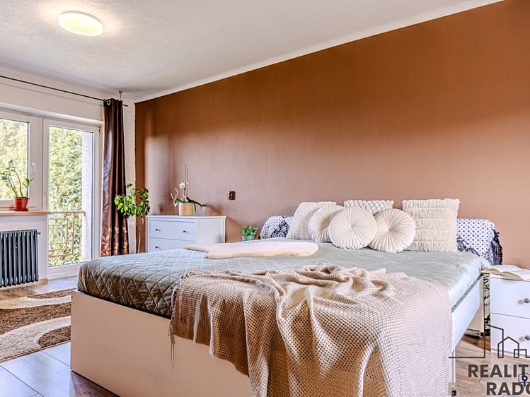 Prodej rodinného domu 177 m², pozemek 764 m²