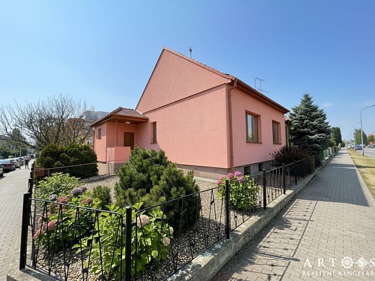 Prodej rodinného domu 110 m², pozemek 447 m²