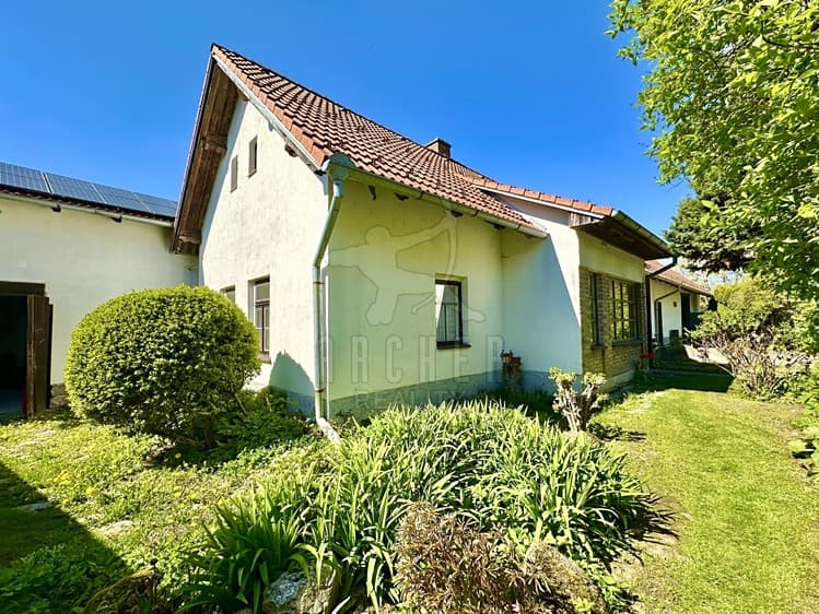 Prodej rodinného domu 135 m², pozemek 1 670 m²